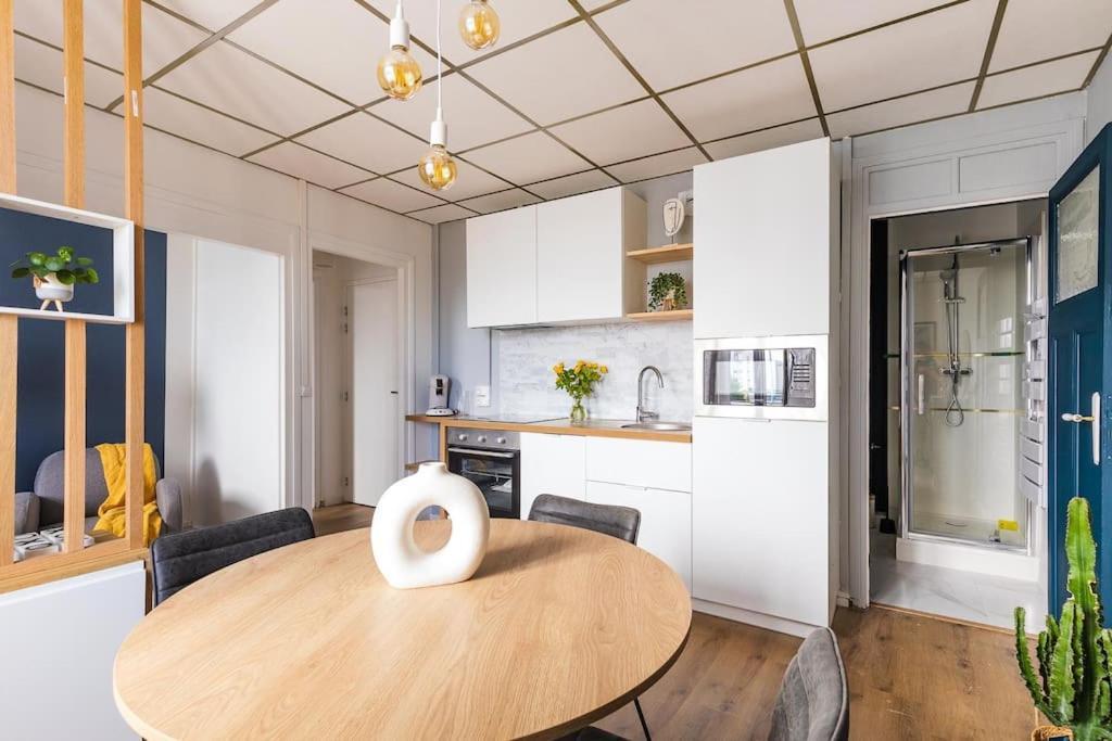 Appartement Cozy En Face De La Gare - Saint-Brieuc Eksteriør bilde