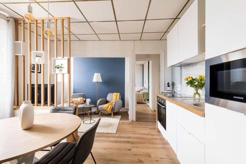 Appartement Cozy En Face De La Gare - Saint-Brieuc Eksteriør bilde